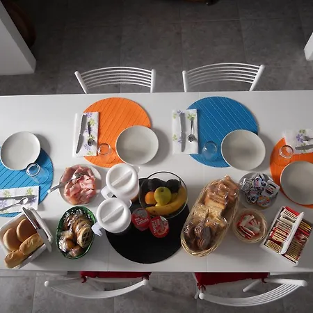 Oda ve Kahvaltı Il Corallo 3*